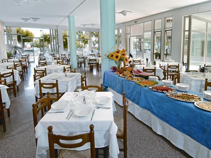 Hotel Miramare Джуліанова Екстер'єр фото